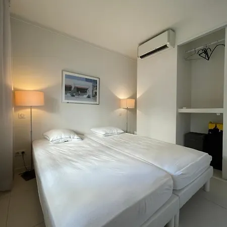 Renovated Centre Banane Balcon