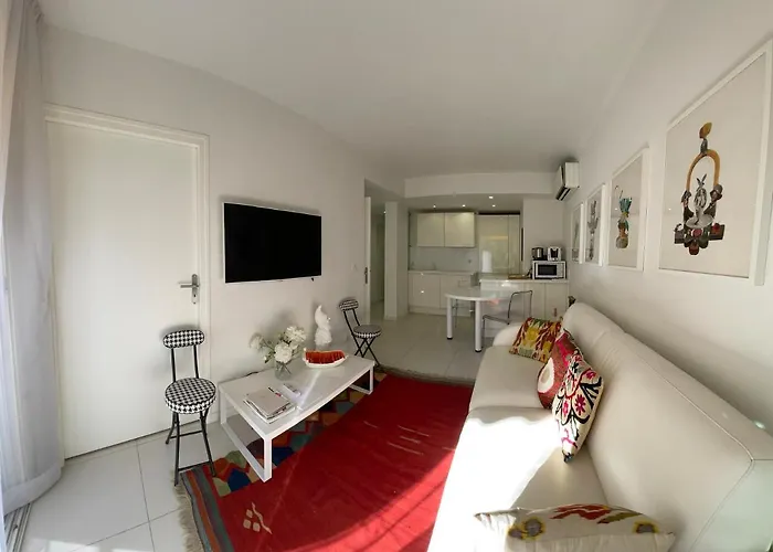 Renovated Centre Banane Balcon 아파트 칸느