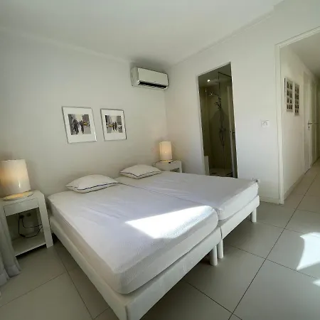 Apartment Renovated Centre Banane Balcon